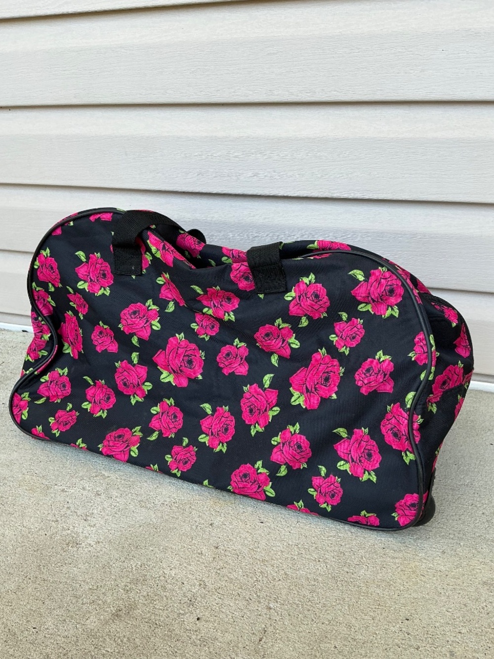 Betsy Johnson Luggage Bag - Picture 4 of 5
